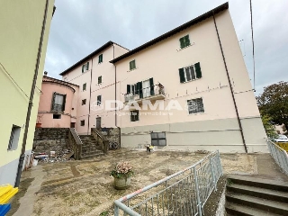 zoom immagine (Rocca san casciano, nel centro storico del paese vendesi appartamento rimodernato posto all'ultimo)