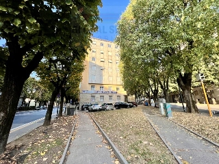 zoom immagine (Appartamento 203 mq, soggiorno, 4 camere, zona Brescia - Centro)