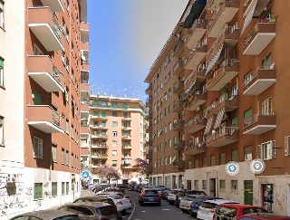 zoom immagine (Appartamento 76 mq, 3 camere, zona Trieste)