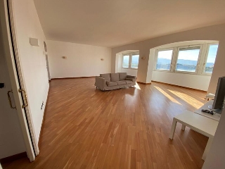 zoom immagine (Appartamento, soggiorno, 3 camere, zona Viale Calabria)