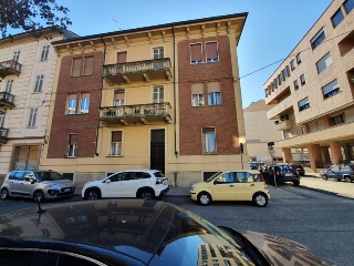 zoom immagine (Appartamento 100 mq, soggiorno, 2 camere, zona Casale Monferrato)