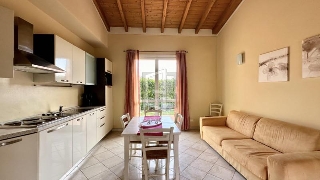 zoom immagine (Appartamento 65 mq, 2 camere, zona Manerba del Garda)