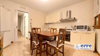 zoom immagine (Casa a schiera 100 mq, soggiorno, 2 camere, zona Bassano del Grappa - Centro)