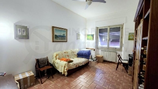 zoom immagine (Appartamento 94 mq, soggiorno, 2 camere, zona Piazza Leopoldo / Vittorio Emanuele)